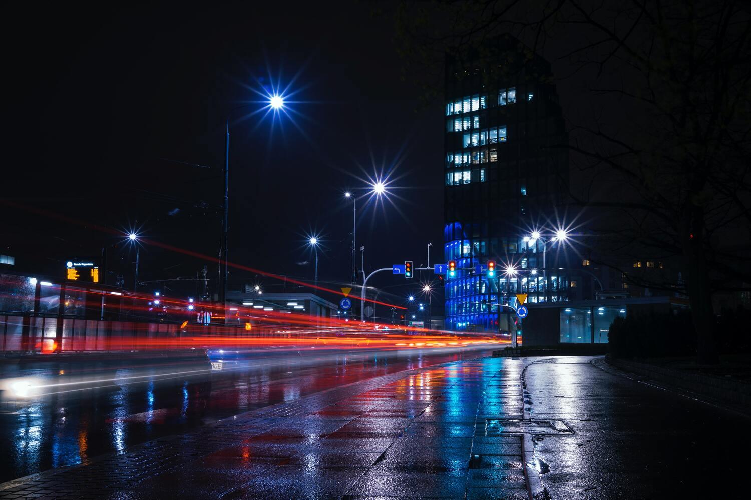Guiding Towards Sustainable Future: The Advantages of Solar Powered Street Lights - Inventaa